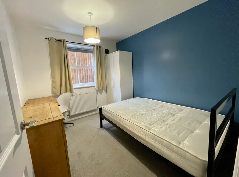Stylish 2 Bed Student Flat  // Jul 2026 - Image 6